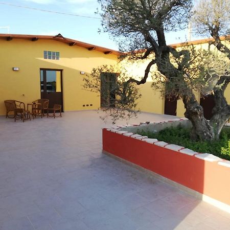 Casa Acito Bed & Breakfast Stornara Luaran gambar