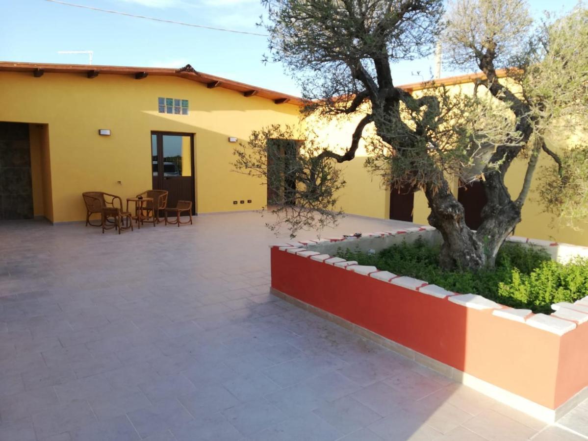 Casa Acito Bed & Breakfast Stornara Luaran gambar